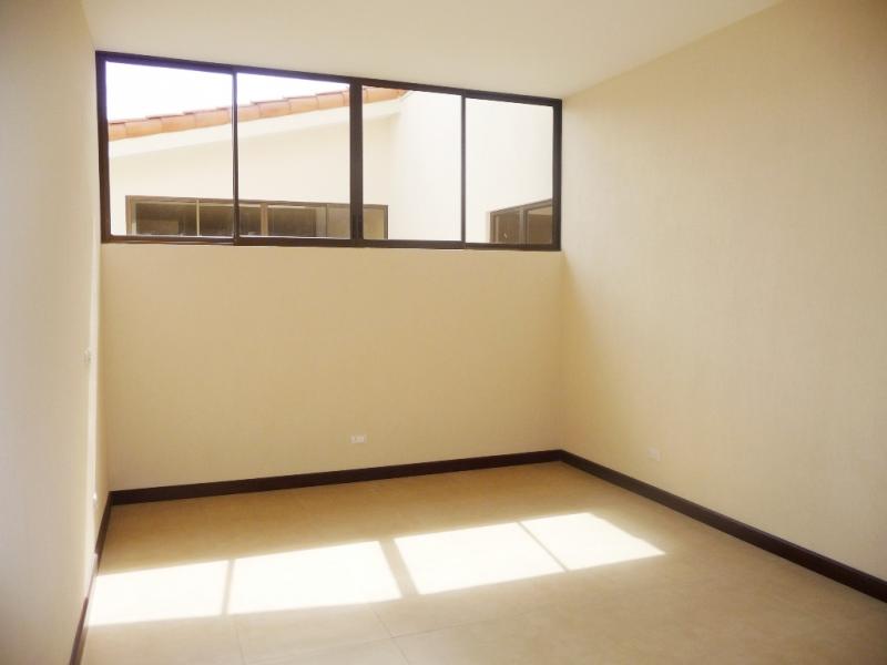 4 bed Single Family Homes For Sale in Curridabat, San Jose - thumb 7