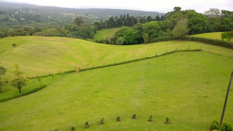 3 bed Condo For Sale in Moravia, San Jose - thumb 11