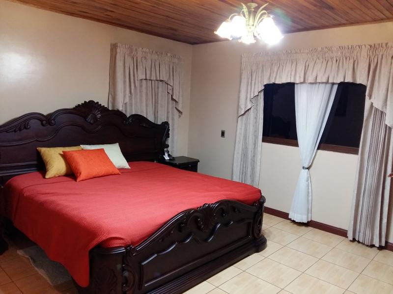 3 bed Condo For Sale in Moravia, San Jose - thumb 3