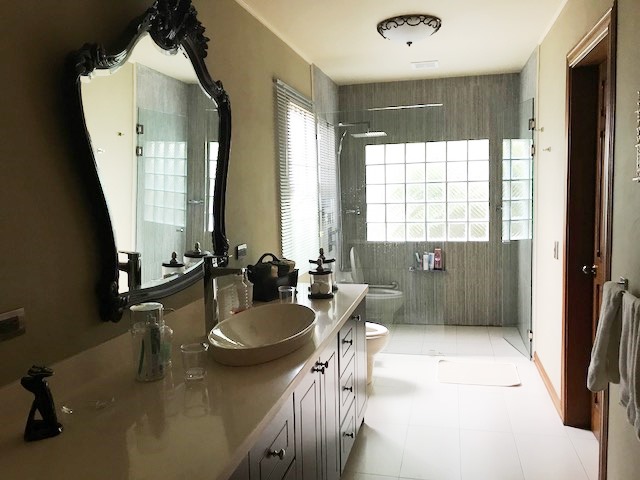 4 bed Single Family Homes For Sale in Curridabat, San Jose - thumb 16