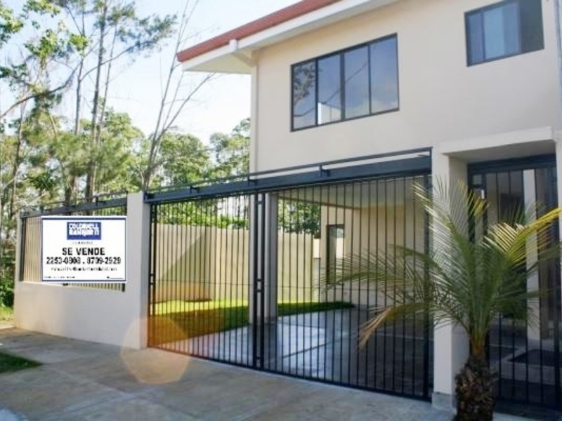 3 bed Single Family Homes For Sale in Curridabat, San Jose - 1