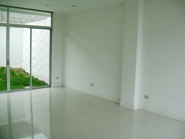 4 bed Single Family Homes For Sale in Santa Ana, San Jose - thumb 18