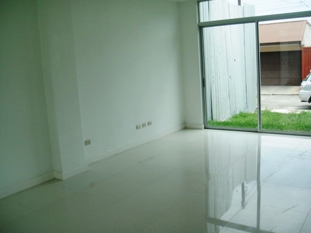 4 bed Single Family Homes For Sale in Santa Ana, San Jose - thumb 13