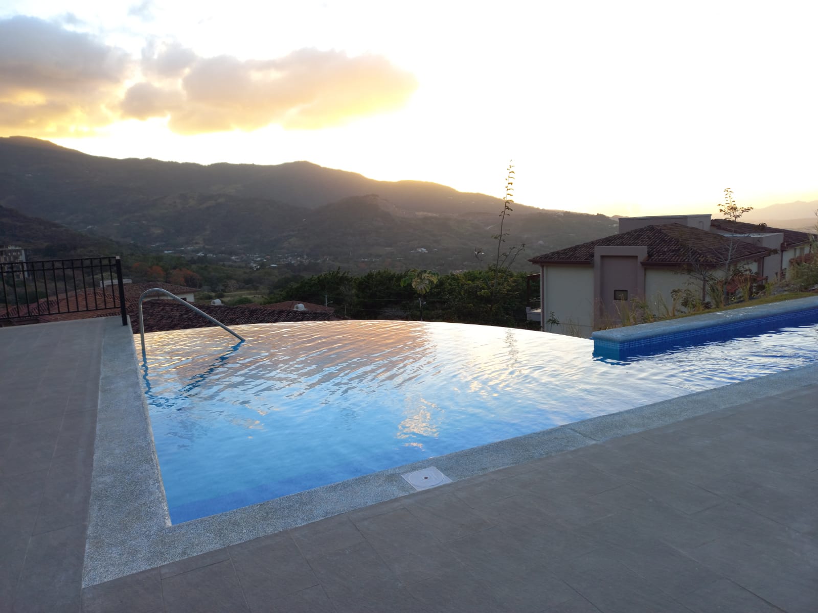 3 bed Apartment For Sale in Santa Ana, San Jose - thumb 14