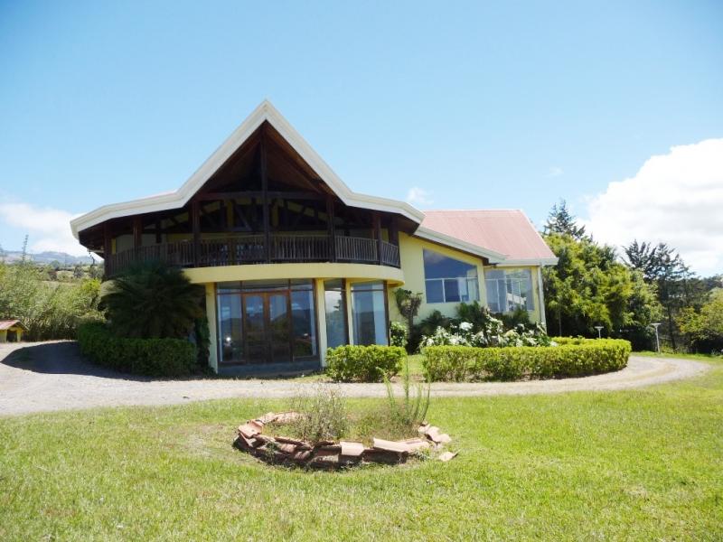 4 bed Single Family Homes For Sale in San Rafael, Cartago - thumb 1