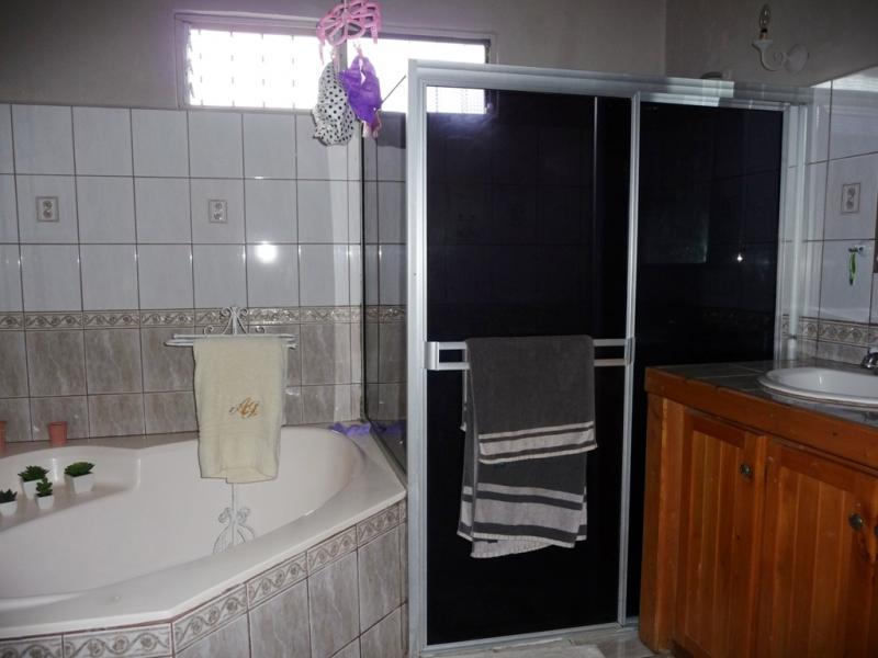 4 bed Condo For Sale in San Rafael, Heredia - thumb 5