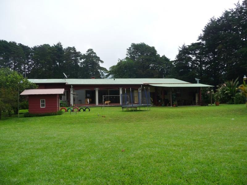 4 bed Condo For Sale in San Rafael, Heredia - thumb 3