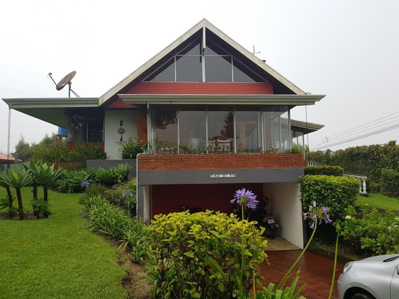 6 bed Single Family Homes For Sale in Coronado, San Jose - 1