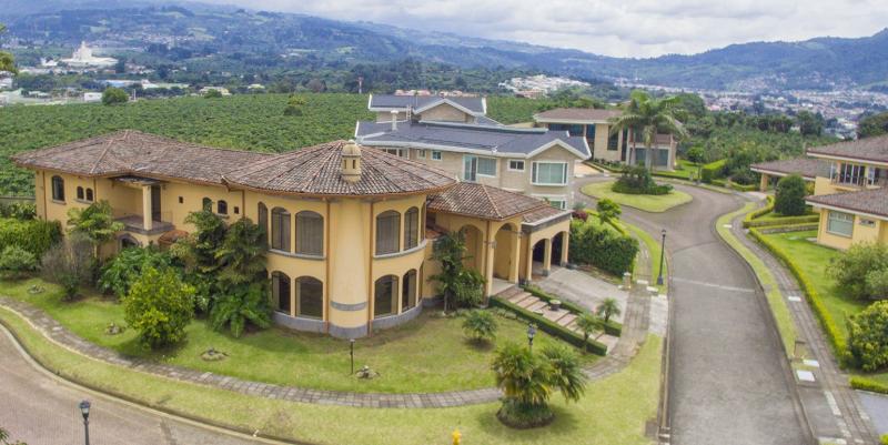 4 bed Condo For Sale in Curridabat, San Jose - thumb 1