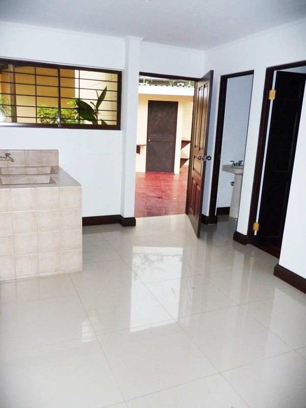 3 bed Single Family Homes For Sale in Curridabat, San Jose - thumb 9