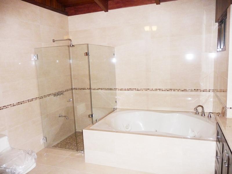 3 bed Single Family Homes For Sale in Curridabat, San Jose - thumb 4