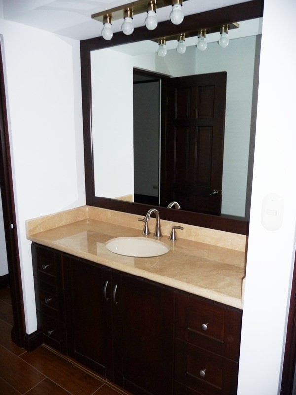 3 bed Single Family Homes For Sale in Curridabat, San Jose - thumb 8