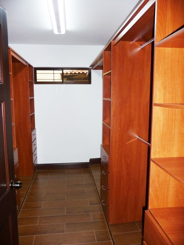 3 bed Single Family Homes For Sale in Curridabat, San Jose - thumb 5