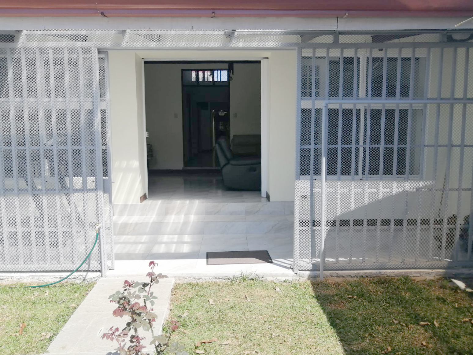 4 bed Single Family Homes For Sale in Montes de Oca, San Jose - thumb 4