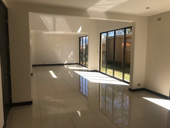 3 bed Condo For Sale in Escazu, San Jose - thumb 14