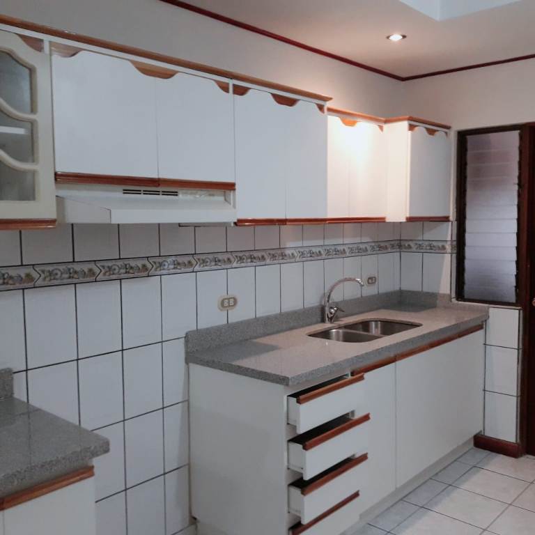 3 bed Single Family Homes For Sale in Coronado, San Jose - thumb 11