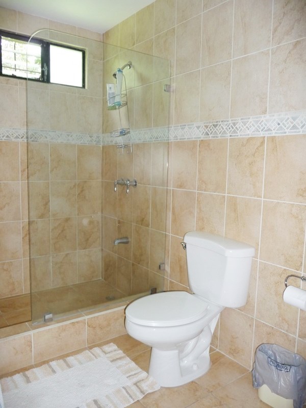 4 bed Single Family Homes For Sale in Ciudad Cariari, Heredia - thumb 6