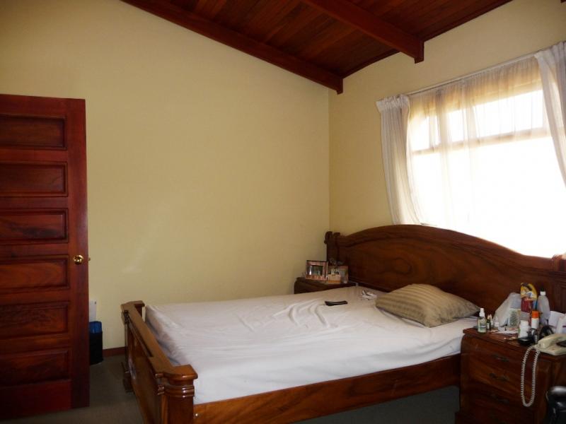 3 bed Single Family Homes For Sale in Santa Ana, San Jose - thumb 17