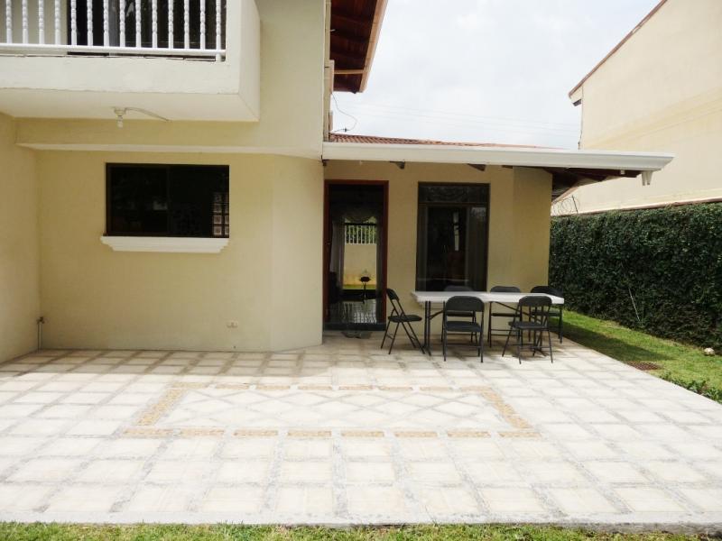 3 bed Single Family Homes For Sale in Santa Ana, San Jose - thumb 7