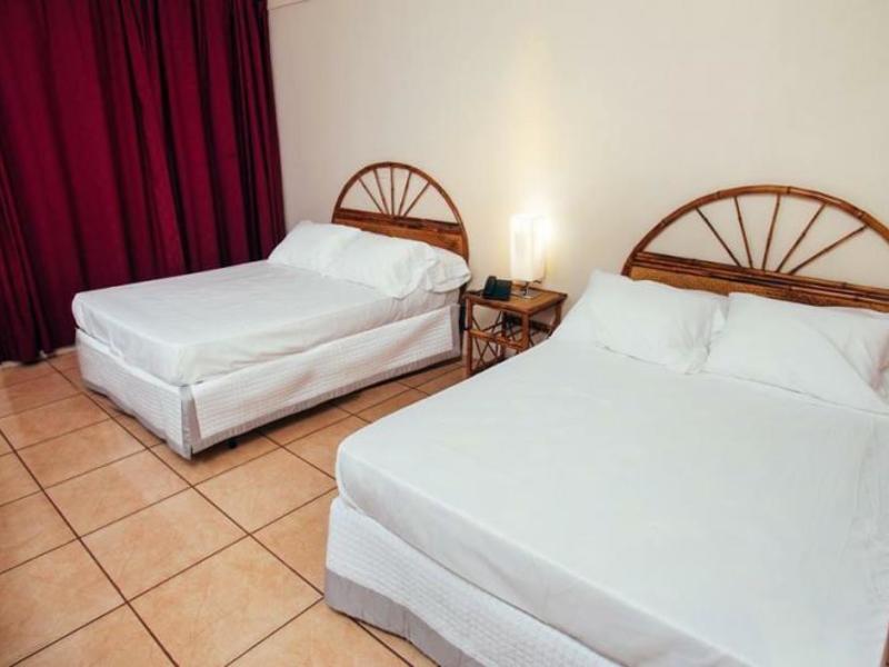 20 bed Hotel / Leisure For Sale in Parrita, Puntarenas - 1