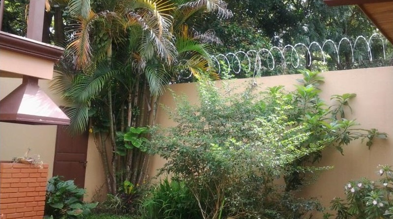 4 bed Single Family Homes For Sale in Tres Rios, San Jose - thumb 2