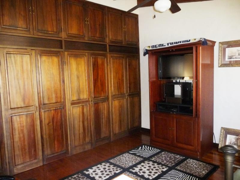 4 bed Single Family Homes For Sale in La Uruca, San Jose - thumb 6