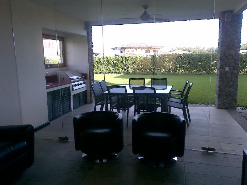 3 bed Single Family Homes For Sale in La Guacima, Alajuela - thumb 4