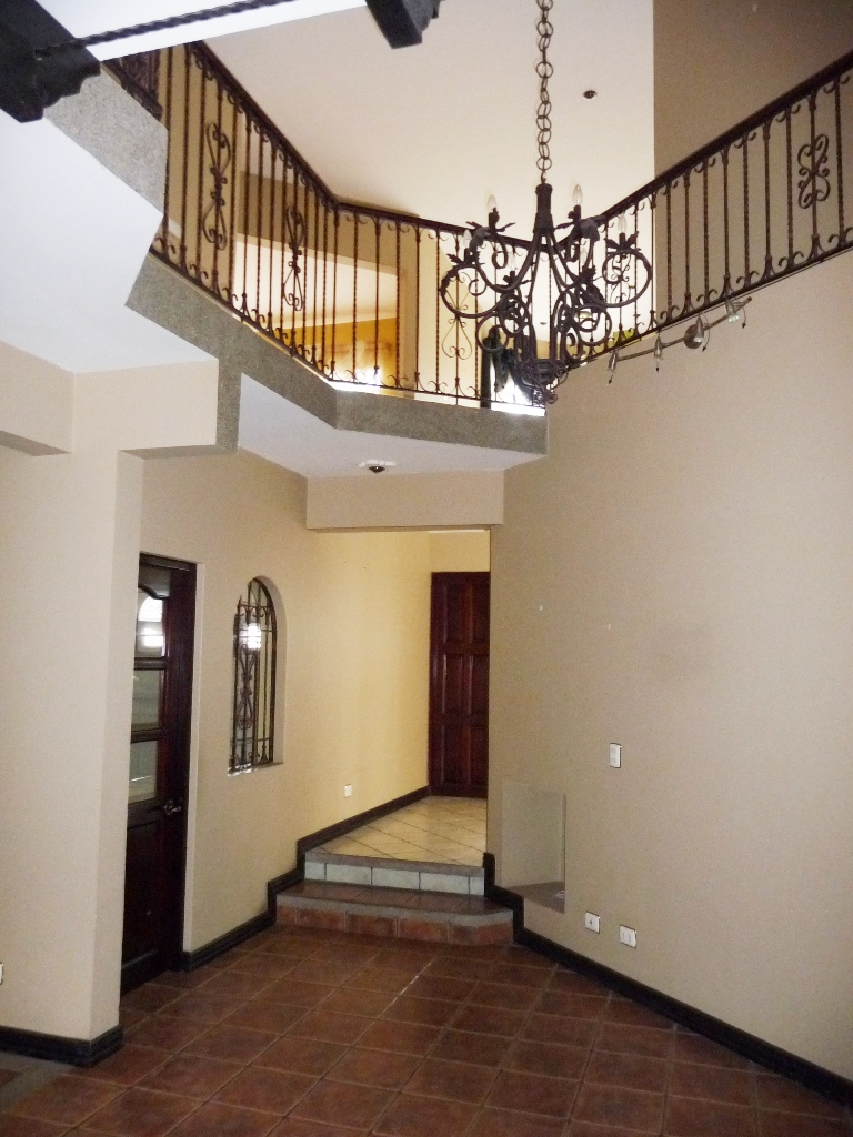 3 bed Single Family Homes For Sale in Curridabat, San Jose - thumb 17