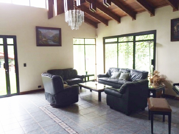 4 bed Single Family Homes For Sale in Curridabat, San Jose - thumb 6