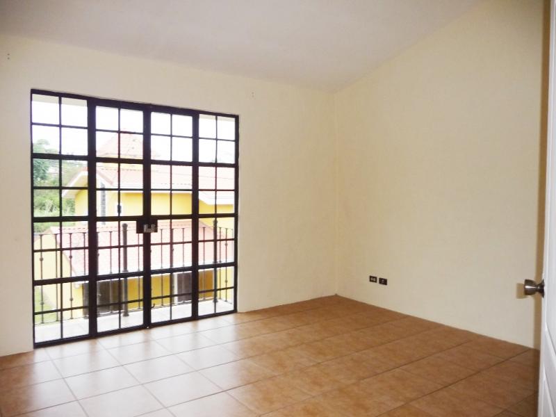 3 bed Condo For Sale in Coronado, San Jose - thumb 1