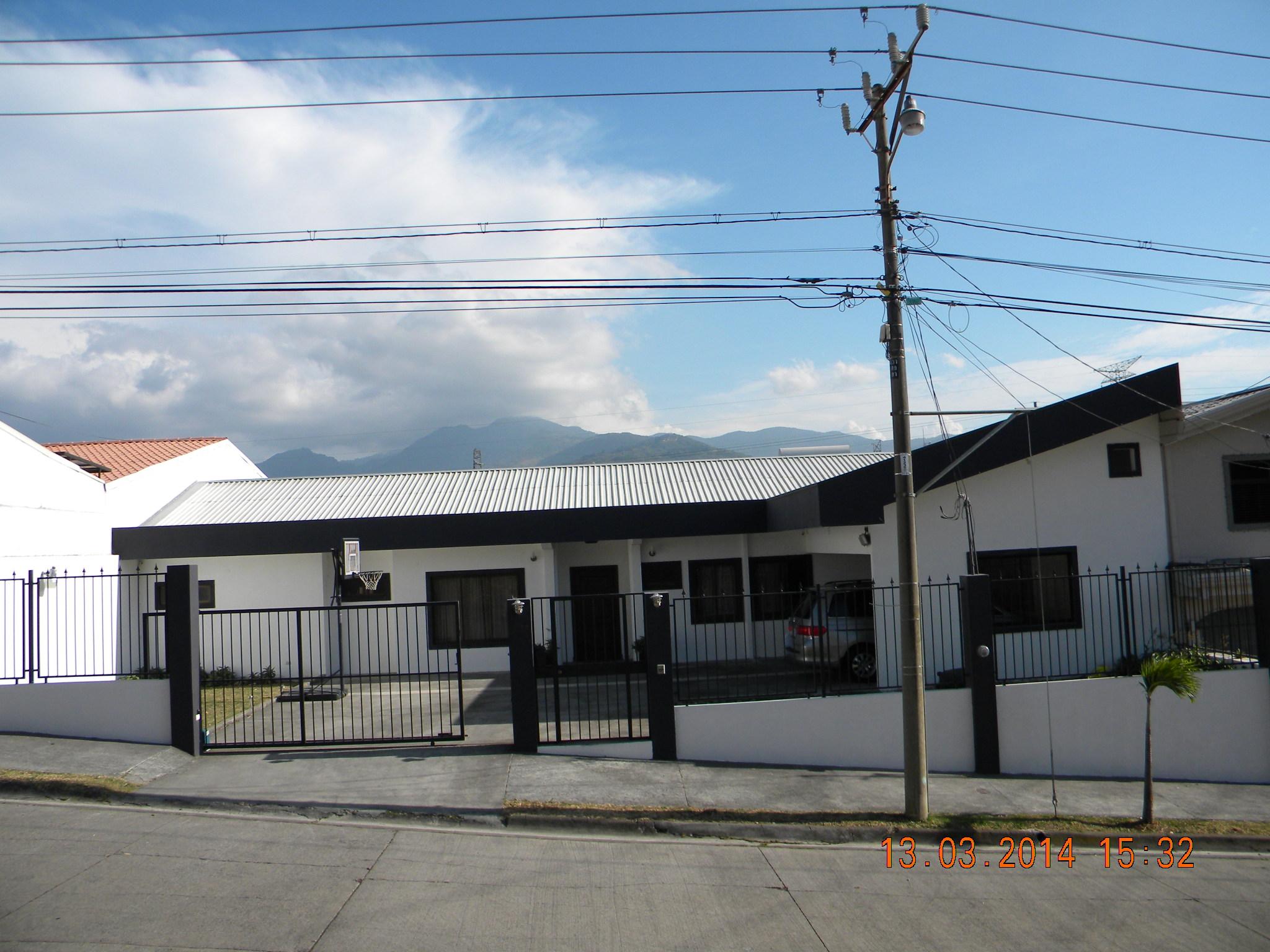 5 bed Single Family Homes For Sale in Ciudad Cariari, Heredia - thumb 1