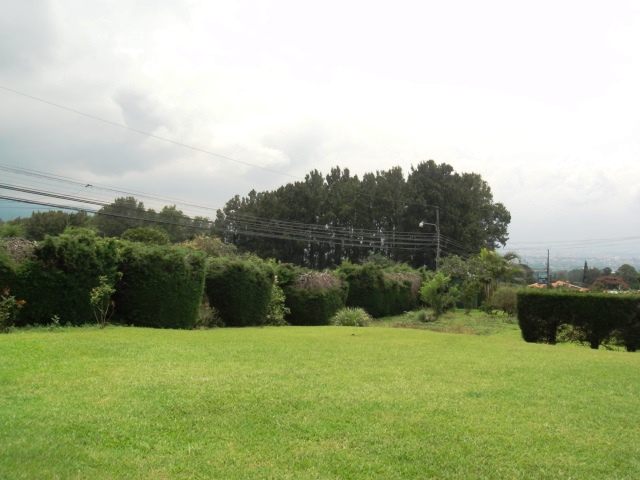 4 bed Single Family Homes For Sale in San Isidro, Heredia - thumb 2