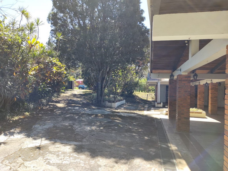 4 bed Single Family Homes For Sale in La Garita, Alajuela - thumb 18
