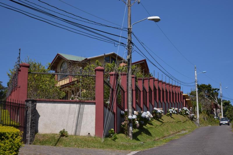 5 bed Single Family Homes For Sale in Heredia, Heredia - thumb 3