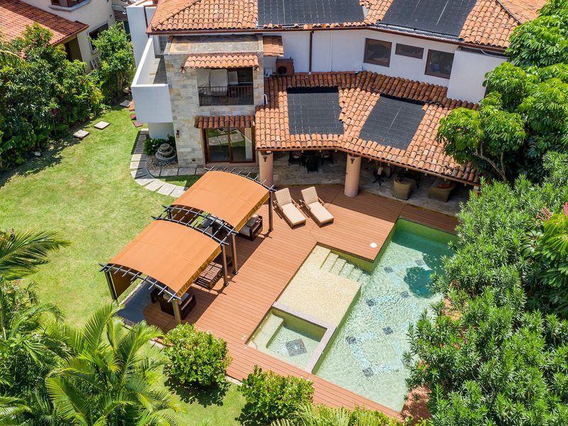 4 bed Single Family Homes For Sale in Santa Ana, San Jose - 1