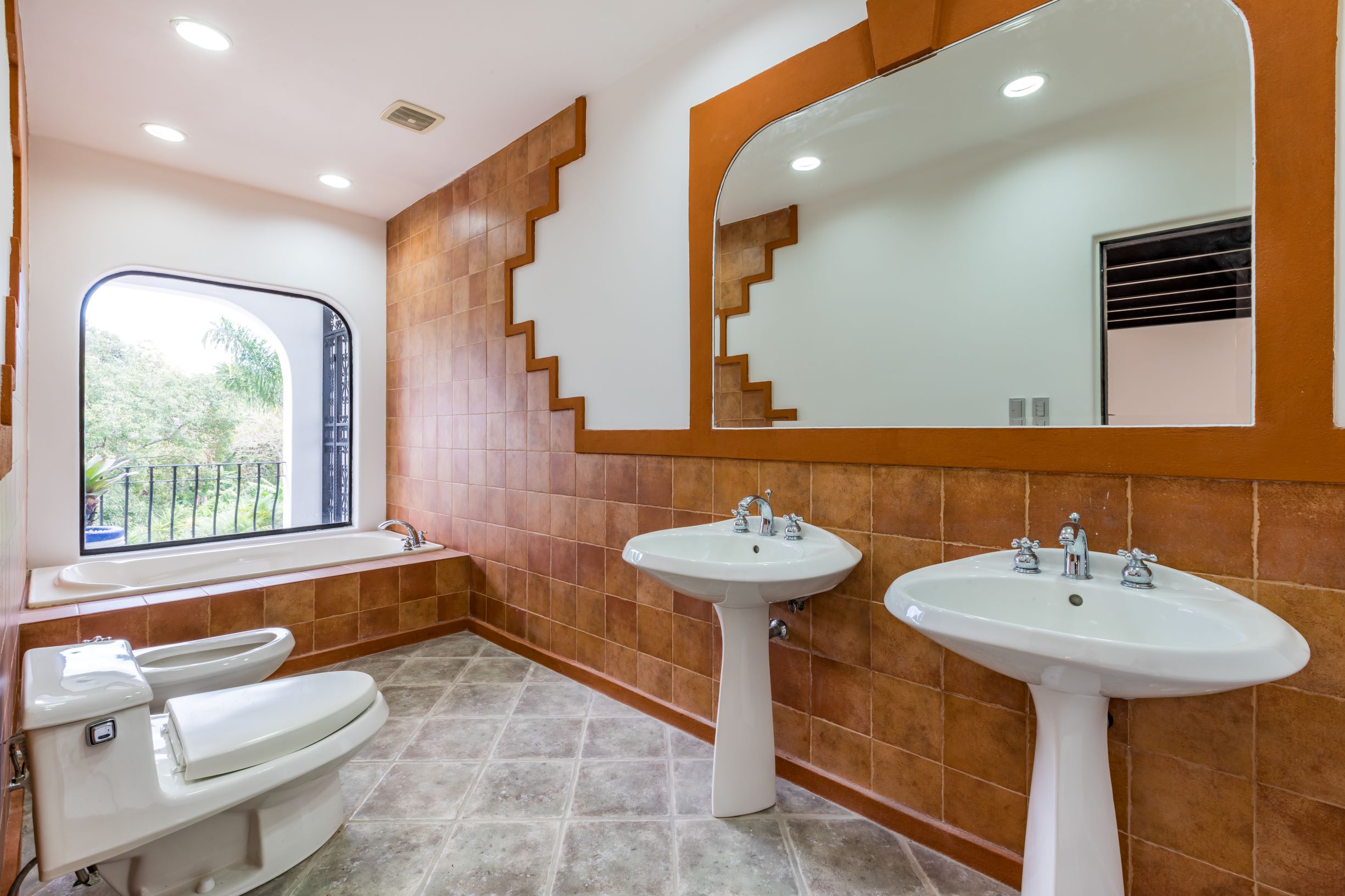 8 bed Single Family Homes For Sale in Escazu, San Jose - thumb 11