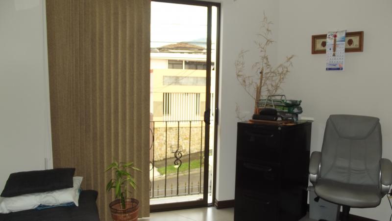 4 bed Single Family Homes For Sale in Curridabat, San Jose - thumb 7