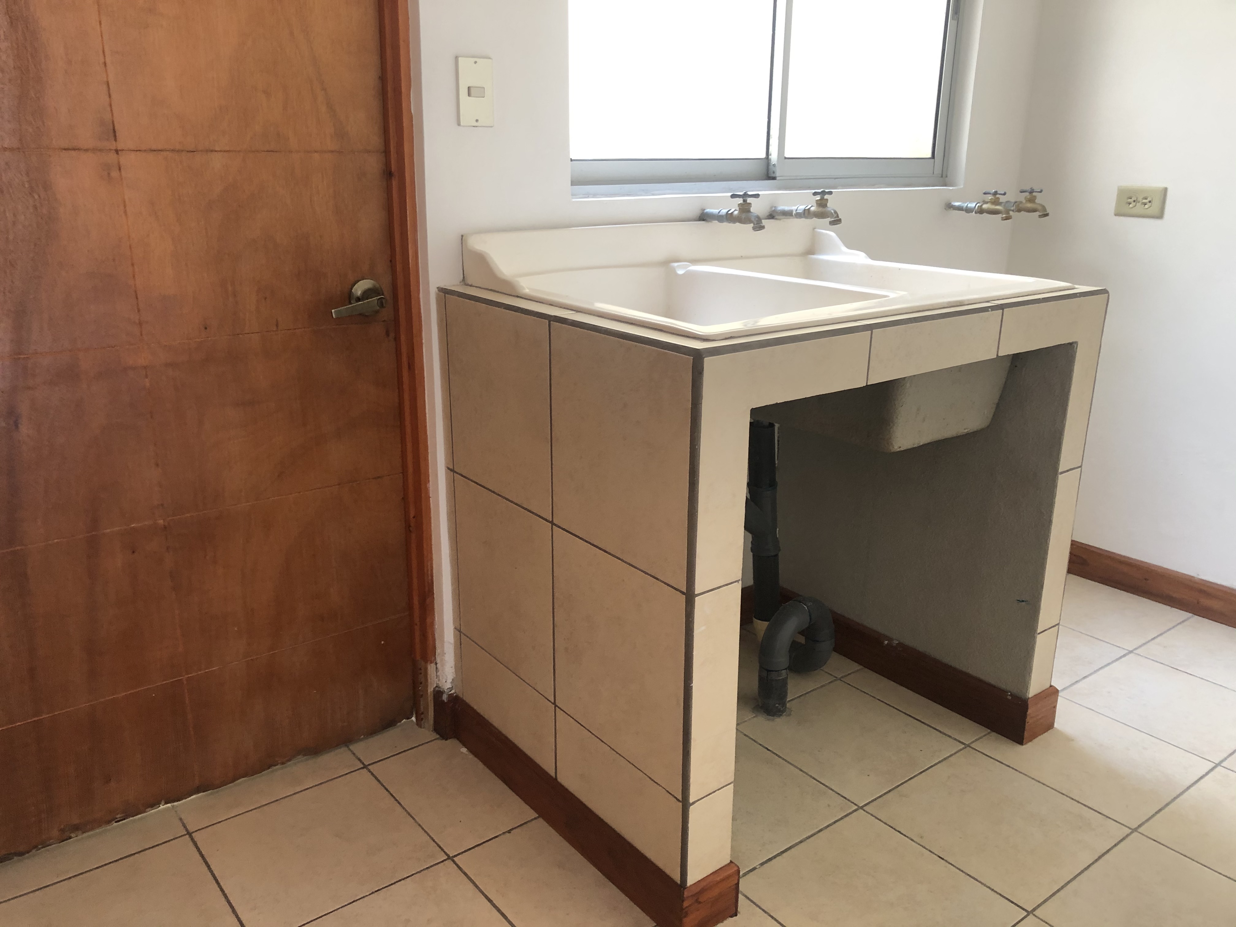 3 bed Single Family Homes For Sale in Curridabat, San Jose - thumb 18