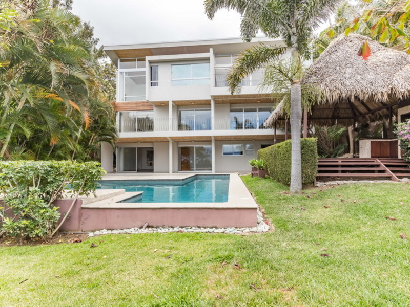 4 bed Single Family Homes For Sale in Escazu, San Jose