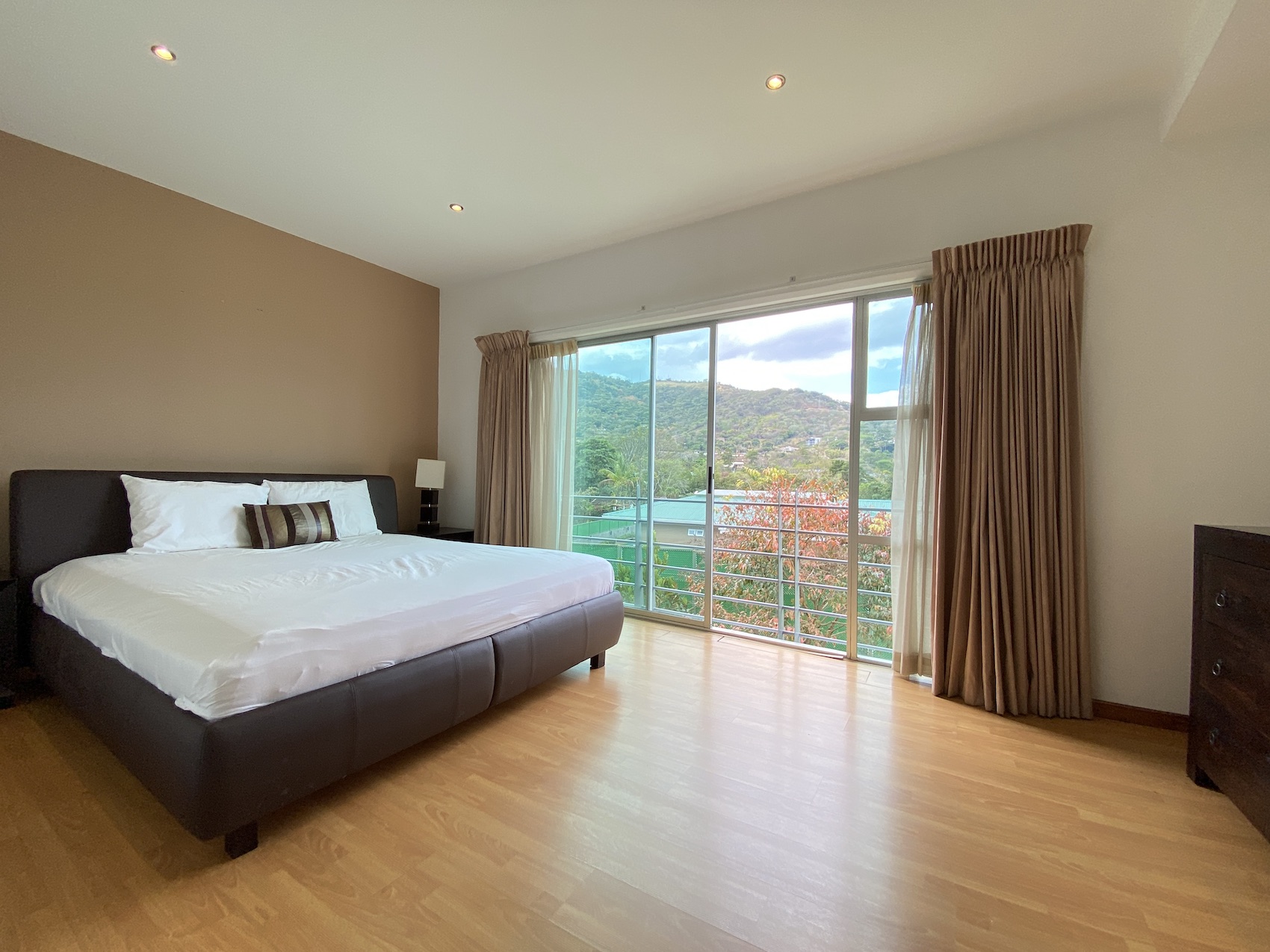 3 bed Apartment For Sale in Escazu, San Jose - thumb 8