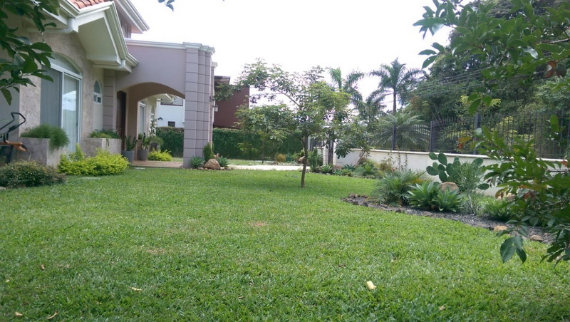 4 bed Single Family Homes For Sale in La Guacima, Alajuela - thumb 20