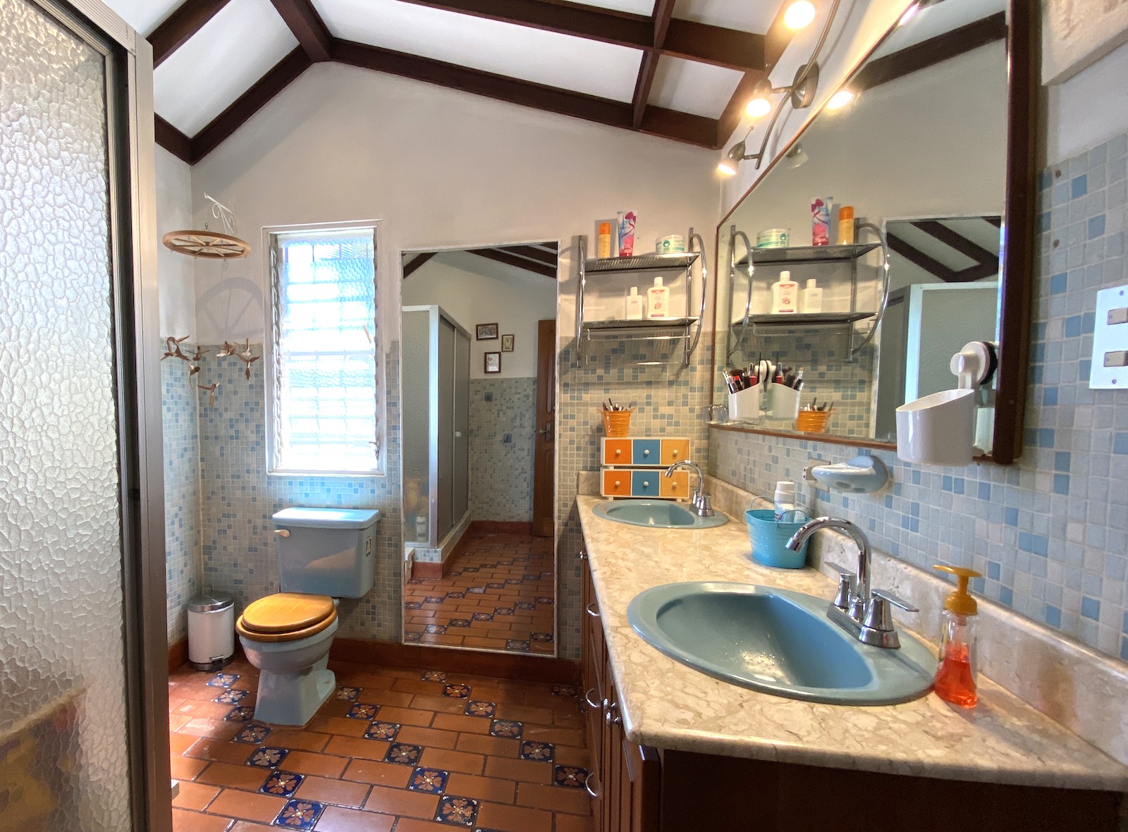 7 bed Single Family Homes For Sale in La Garita, Alajuela - thumb 17