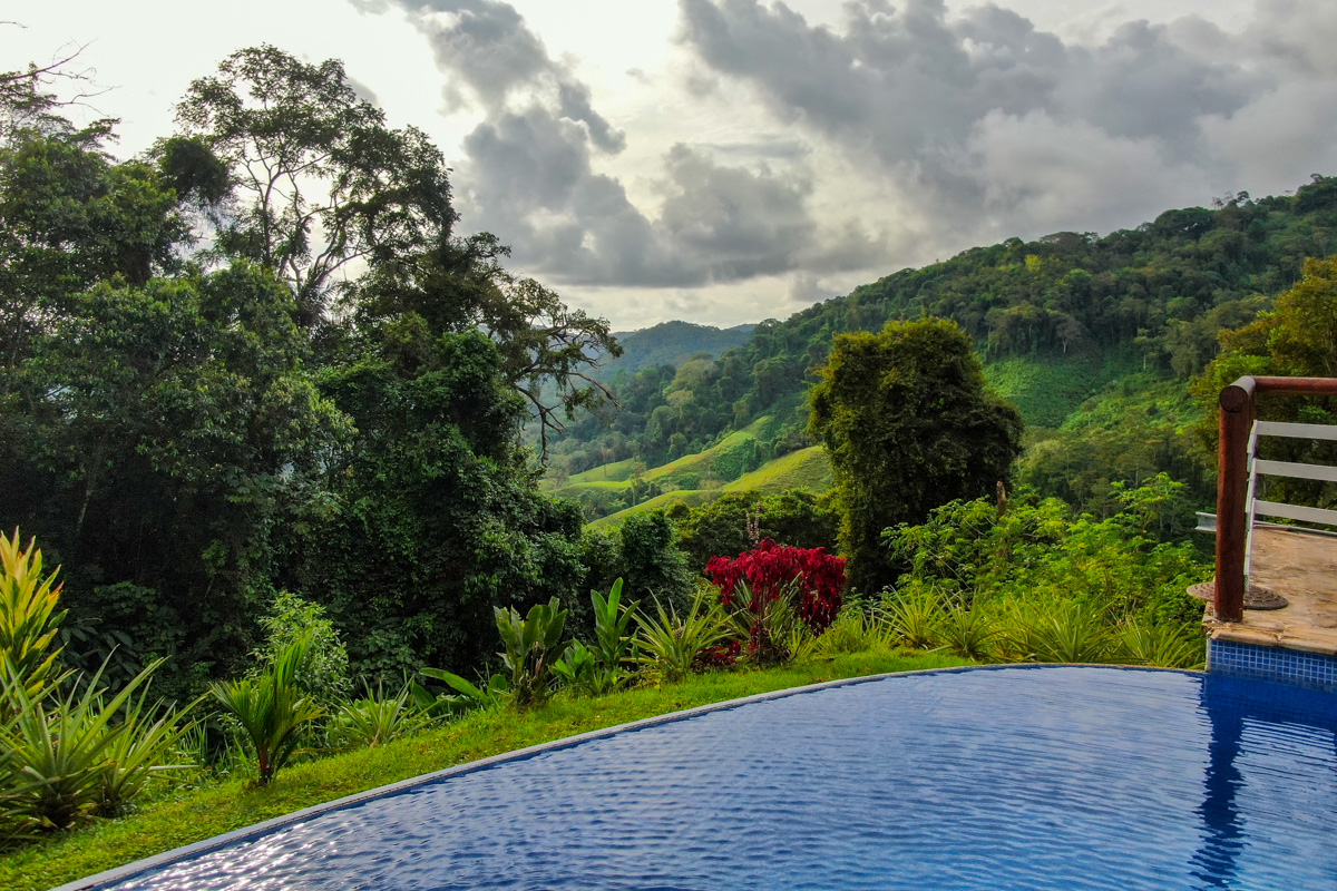 6 bed Single Family Homes For Sale in Dominical, Puntarenas - thumb 3