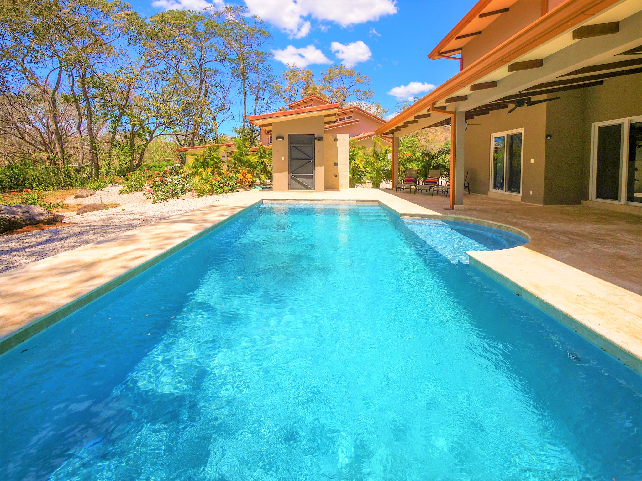 8 bed Single Family Homes For Sale in Playa Flamingo, Guanacaste - thumb 25