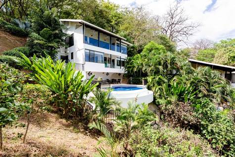 4 bed Single Family Homes For Sale in Playa Flamingo, Guanacaste - thumb 19