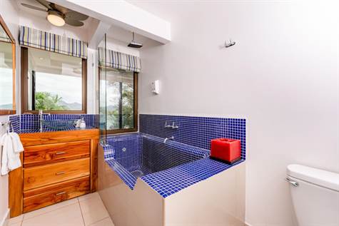 4 bed Single Family Homes For Sale in Playa Flamingo, Guanacaste - thumb 16