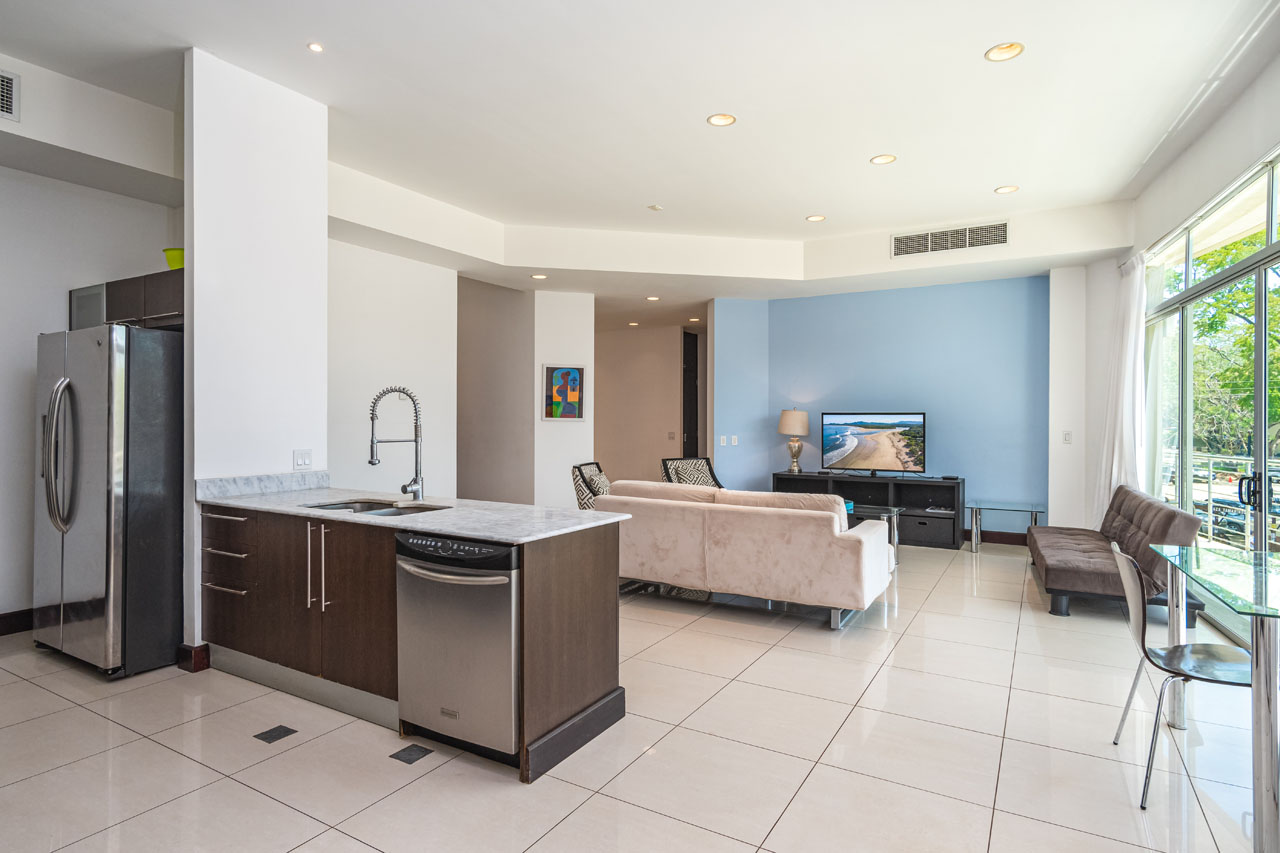 2 bed Condo For Sale in Tamarindo, Guanacaste - thumb 5