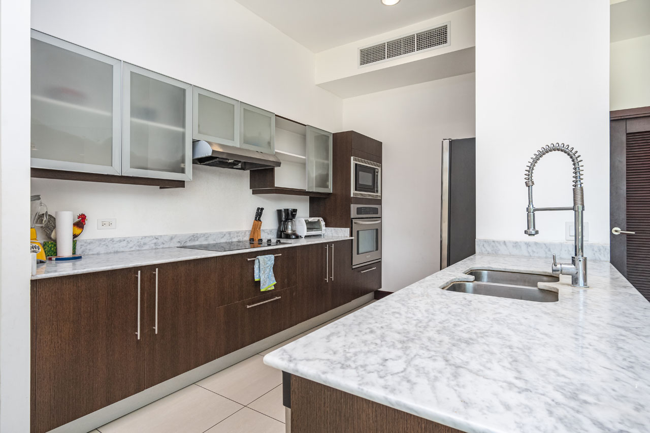 2 bed Condo For Sale in Tamarindo, Guanacaste - thumb 4