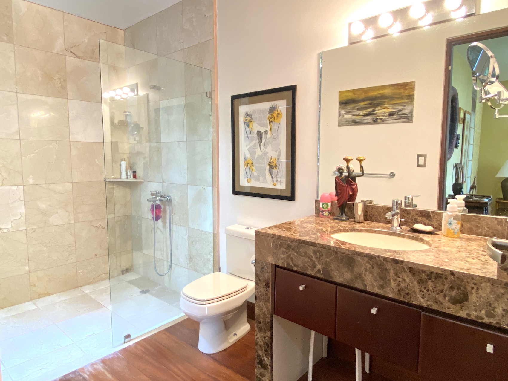 5 bed Single Family Homes For Sale in Santa Ana, San Jose - thumb 28