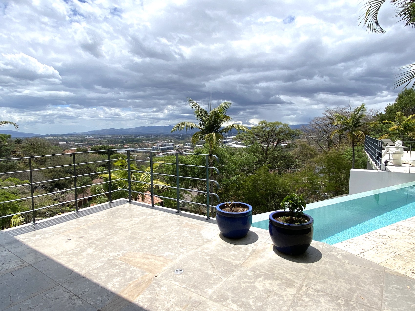 5 bed Single Family Homes For Sale in Santa Ana, San Jose - thumb 23